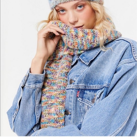 Urban Outfitters space dye knit beanie - Picture 2 of 7